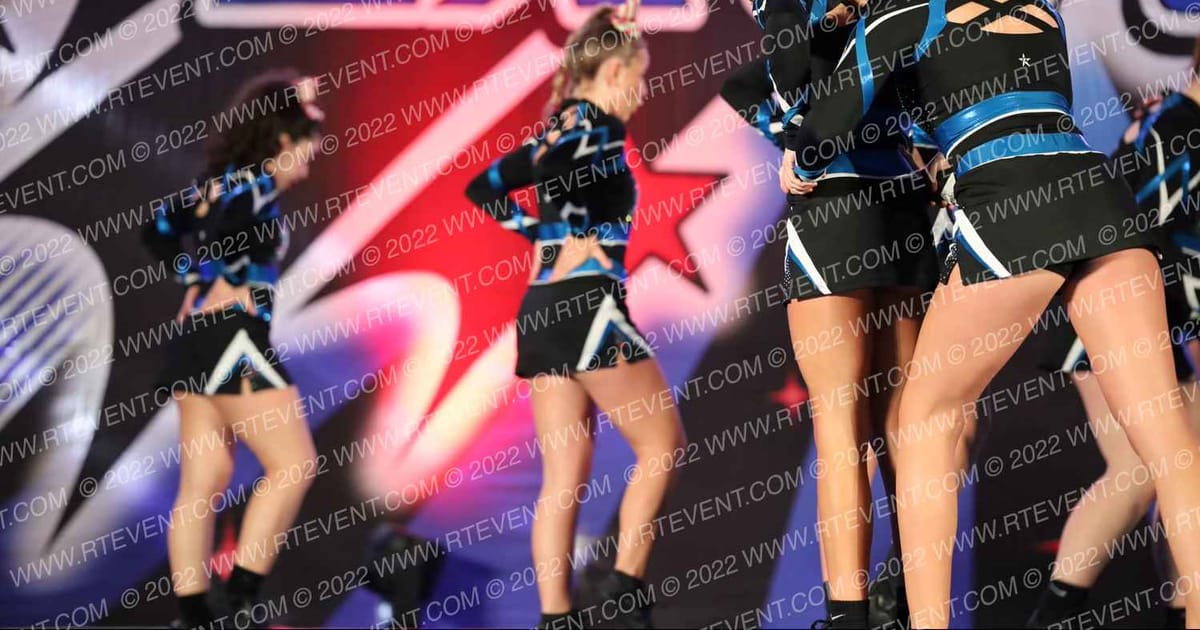 Bucs Cheer Diamonds Junior Rec Traditional · CDE OC Christmas Open