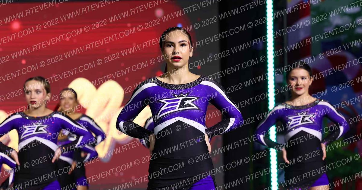 Express Cheer Executioners · Spirit Celebration Christmas Grand Nationals DIDII