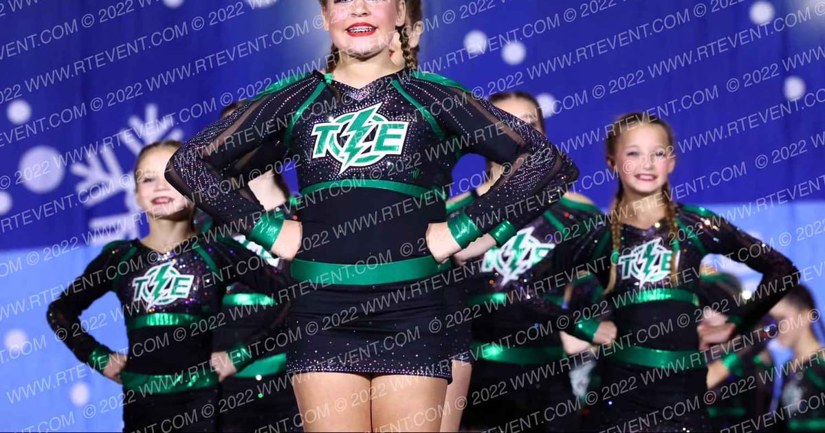 Thunder Extreme Lightning · Spirit Celebration Christmas Grand Nationals DIDII