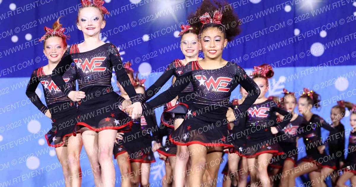 Woodlands Elite - Magnolia Apaches · Spirit Celebration Christmas Grand Nationals DIDII