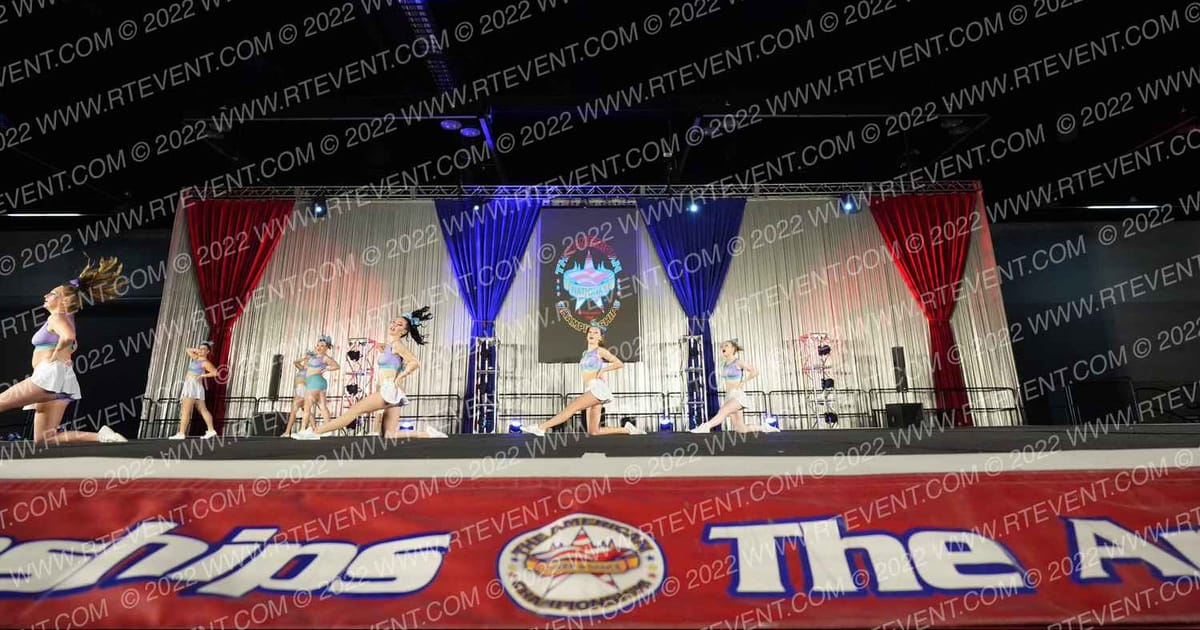 Eatonville Elite Cheerleading Starstruck · The American Northwest Portland Nationals