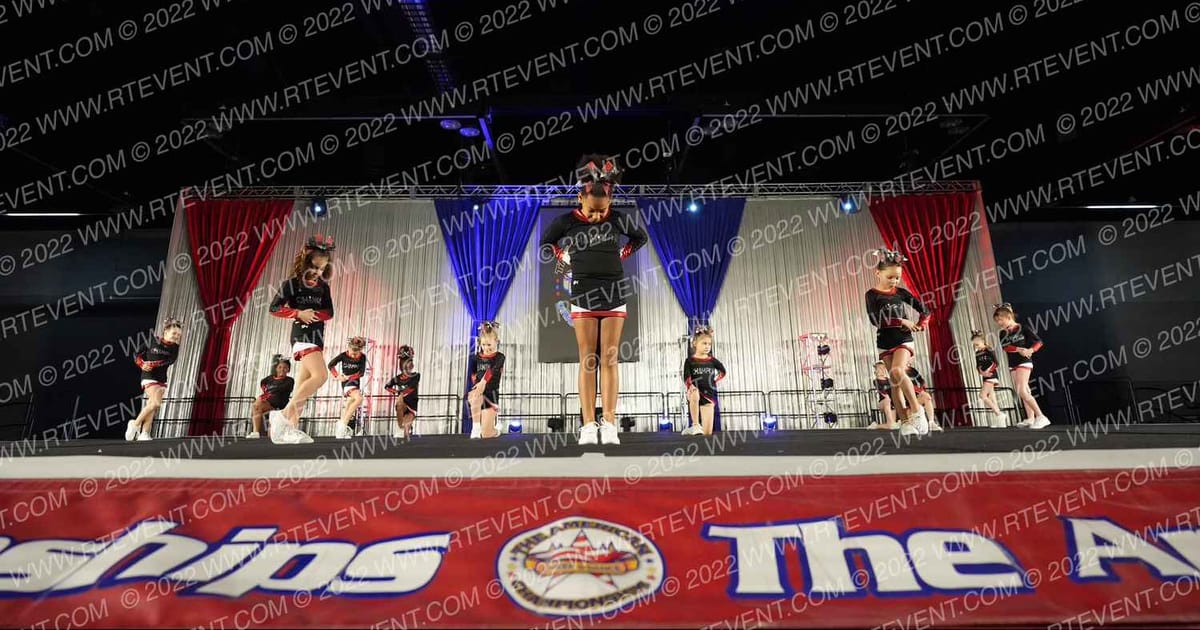Champion Cheer Athletics Sparks · The American Northwest Portland Nationals