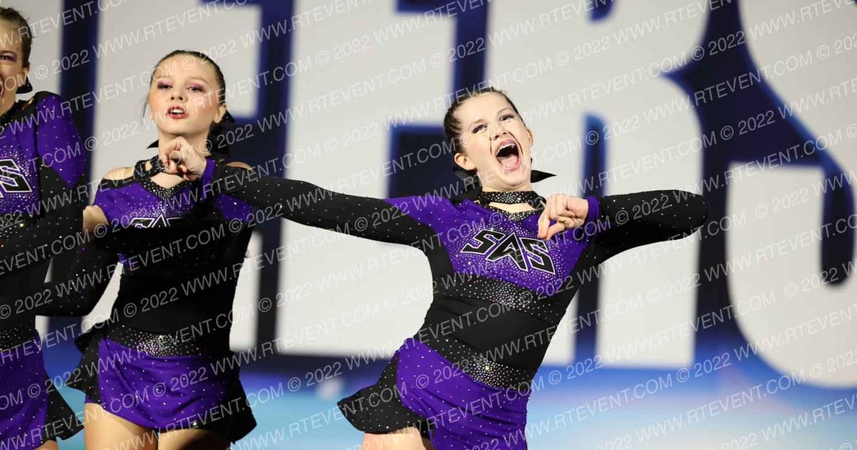 Starstruck All Stars Angels · CHEERSPORT Council Bluffs Classic
