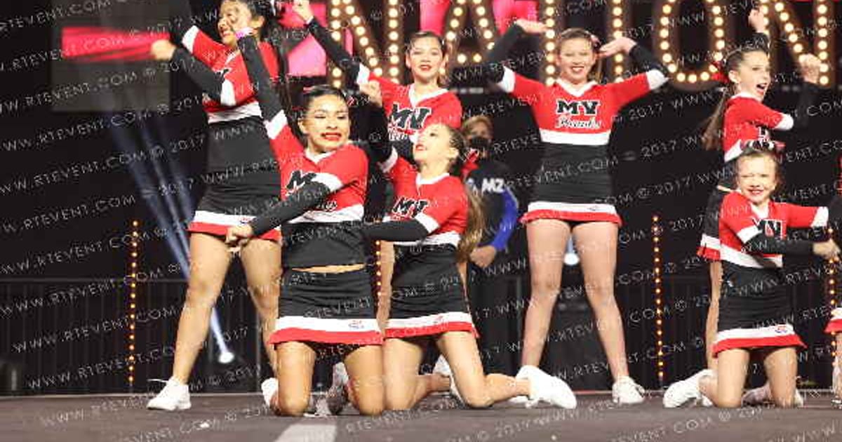 MURRIETA VALLEY POP WARNER LIGHTNINGHAWKS · YOUTH NATIONALS