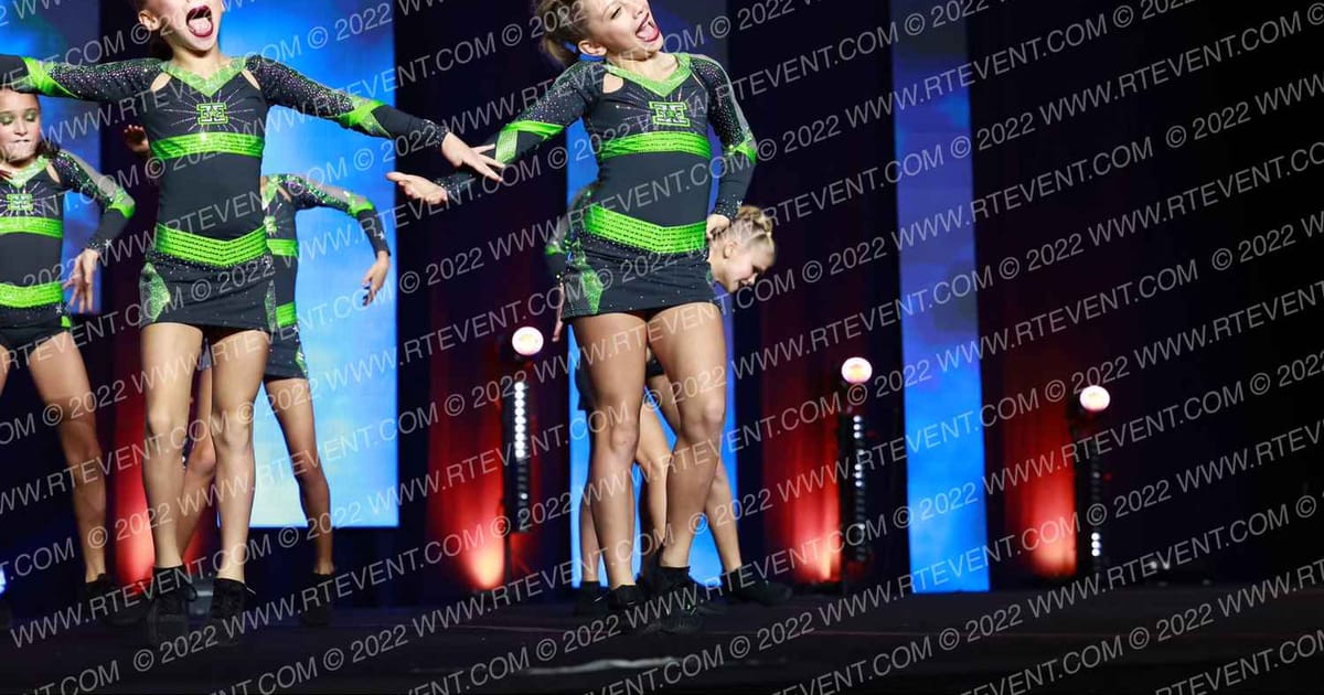 Element Elite Tumbling & Cheer COBALT · WSF Grand Nationals Cheer
