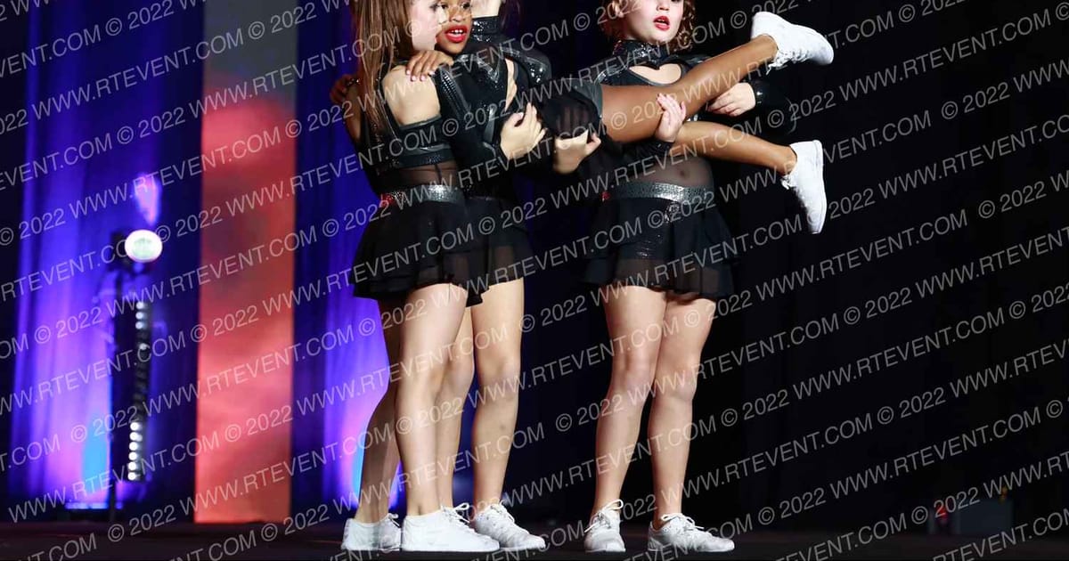 Icon Athletics Starbursts · WSF Grand Nationals Cheer