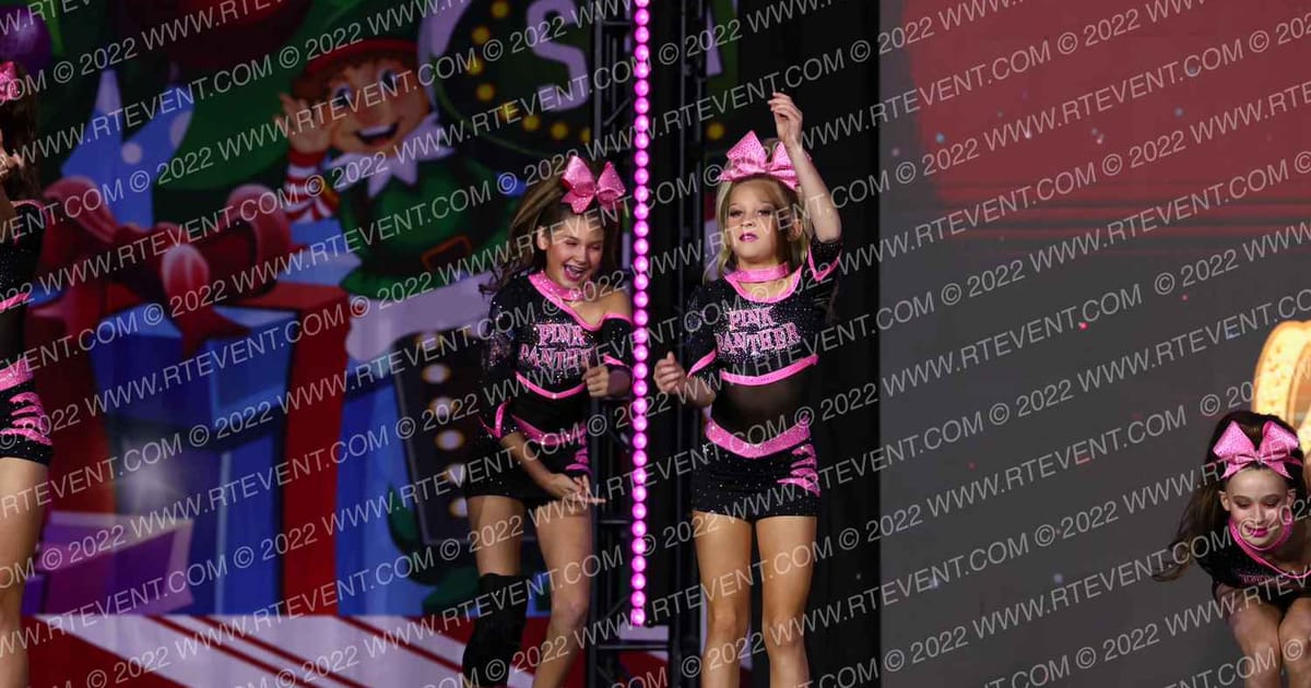 Cheer Athletics - Austin Pink Panther · Spirit Celebration Christmas Grand Nationals DIDII