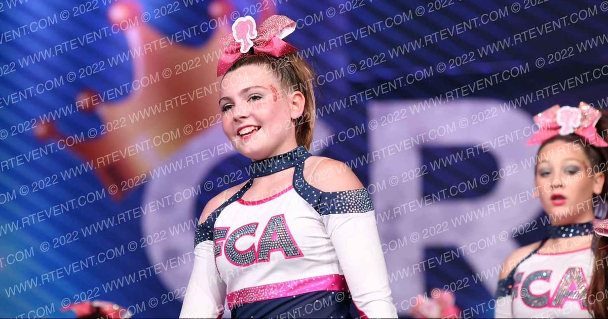 FCA Cheer Divinity · Cali Crown