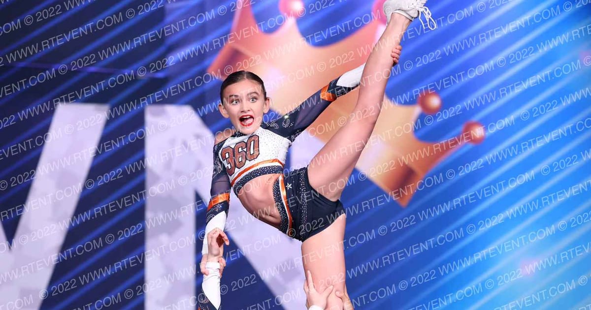 South Bay Cheer 360 Golden Girls · Cali Crown