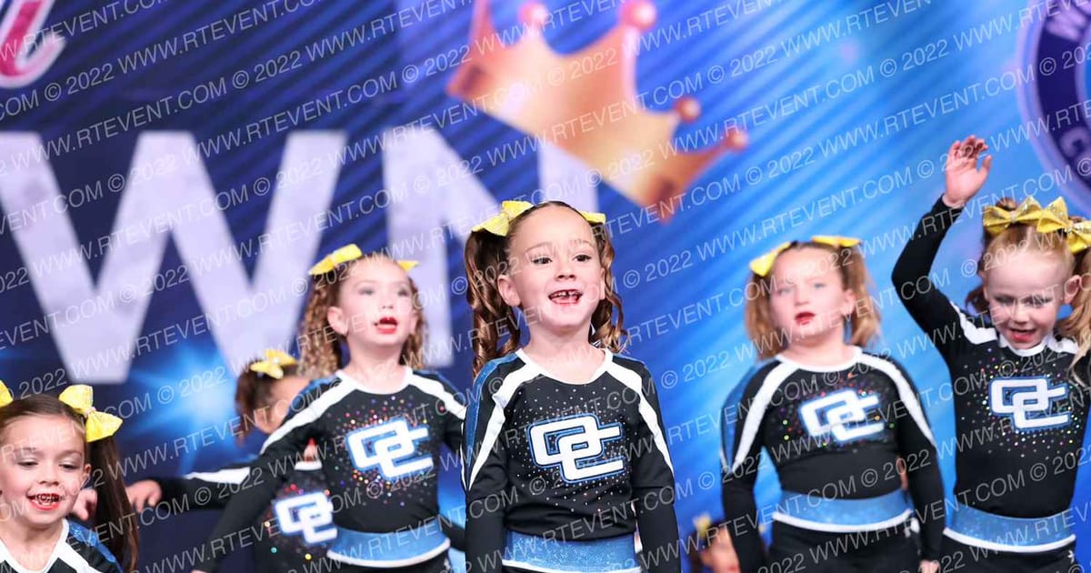 OC All-Stars Tiny Glitter · Cali Crown