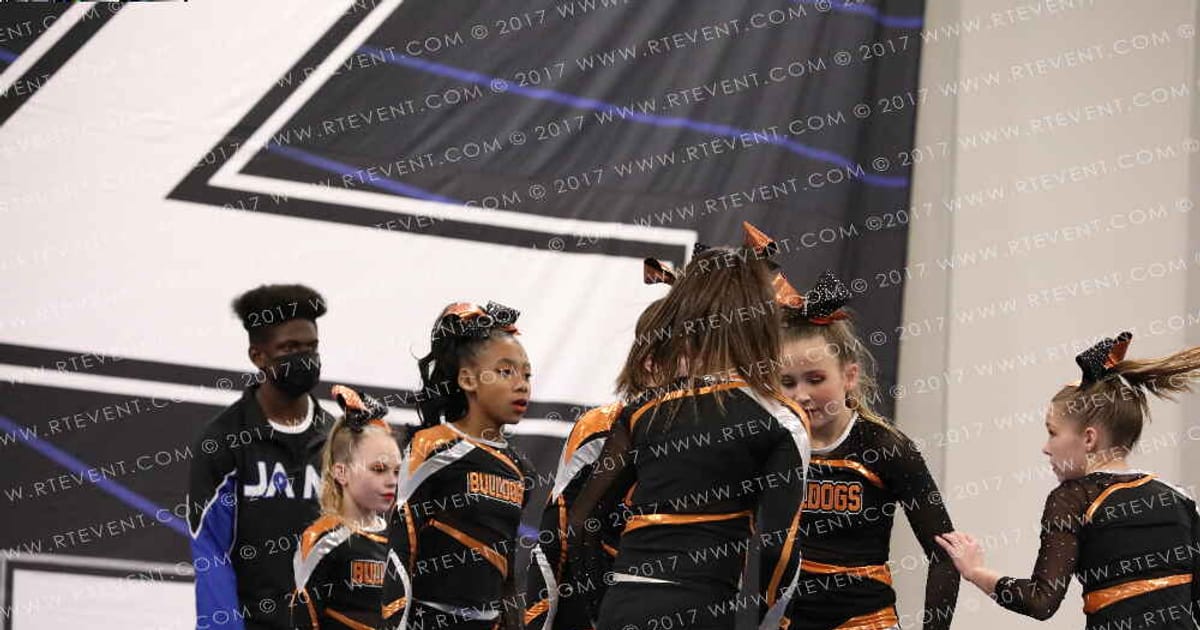 VACAVILLE JR BULLDOGS  LEVEL 2 · Holiday Showcase
