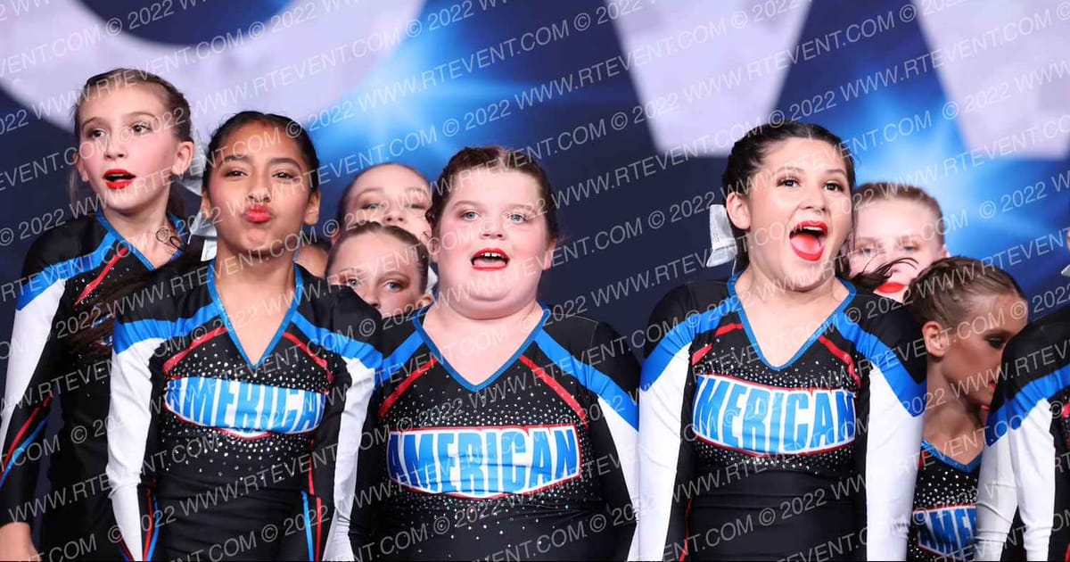 American Cheer JR STARS · Cali Crown