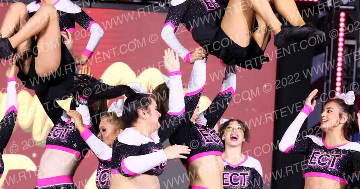 Extreme Cheer & Tumble REVENGE · Spirit Celebration Christmas Grand Nationals DIDII