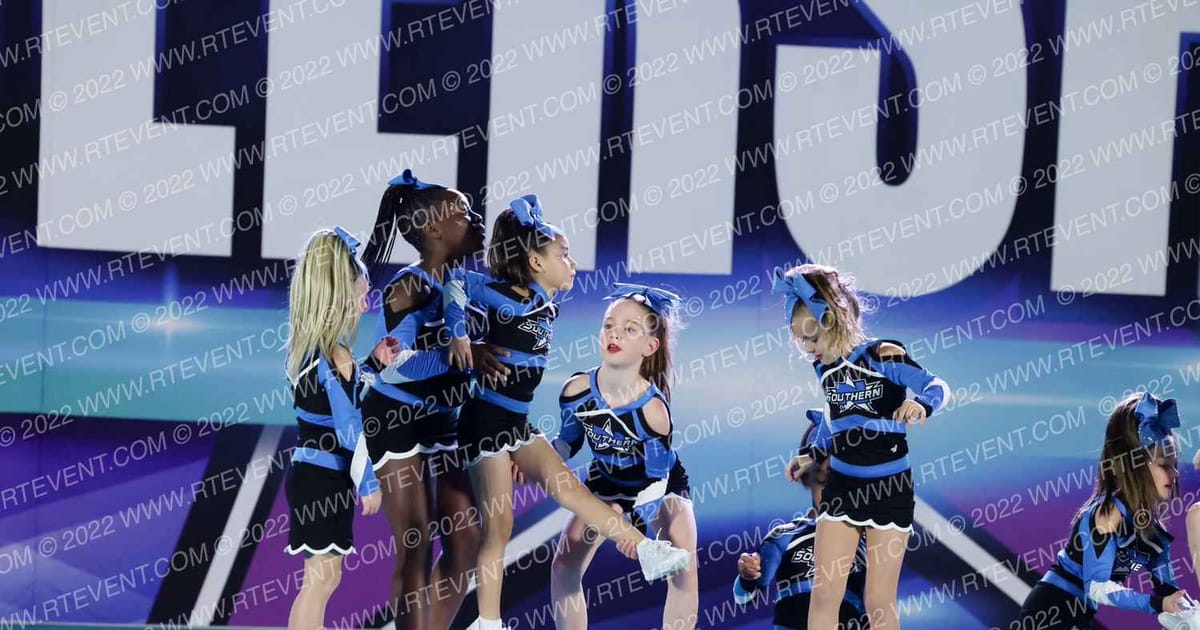 Newnan Southern Stars Mini Suns · CHEERSPORT Cartersville Classic DIDII