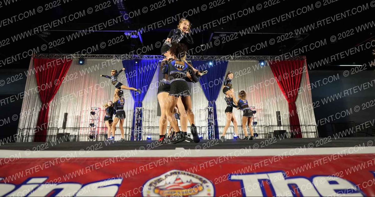 Oregon Dream Teams Lavish · The American Northwest Portland Nationals