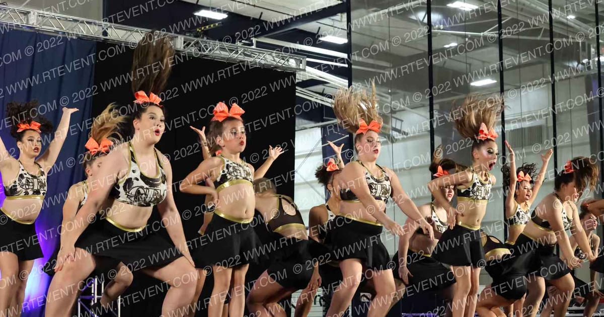 Golden Elite All Stars 2 Chains · Cheer Power Holiday Showdown Roseville