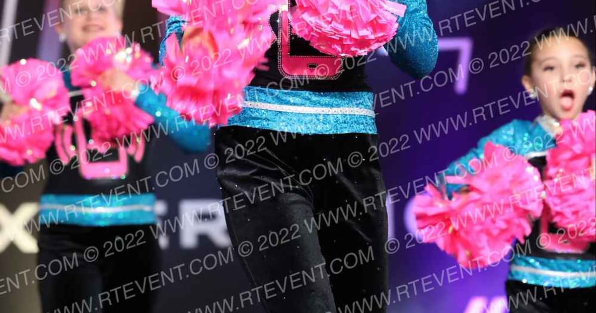 Foursis Dance Academy Foursis Dazzlerette Small Dance Team · WSF Grand Nationals Dance