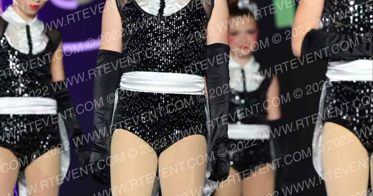 Rainbow Dance Academy MINI ELITE JAZZ - LARGE · WSF Grand Nationals Dance