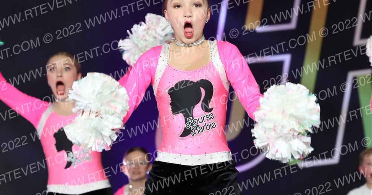 Foursis Dance Academy Foursis Dazzlerette Large Dance Team · WSF Grand Nationals Dance