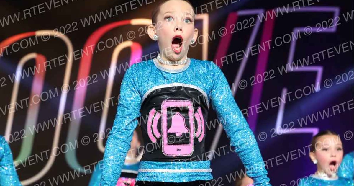 Foursis Dance Academy Foursis Dazzlerette Small Dance Team · WSF Grand Nationals Dance