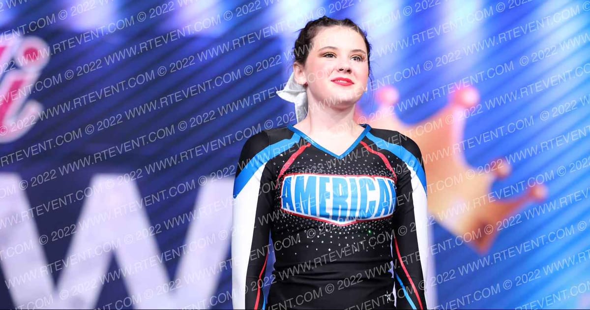 American Cheer SR STARS · Cali Crown