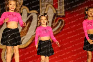 Twister Sports Glam Girls
