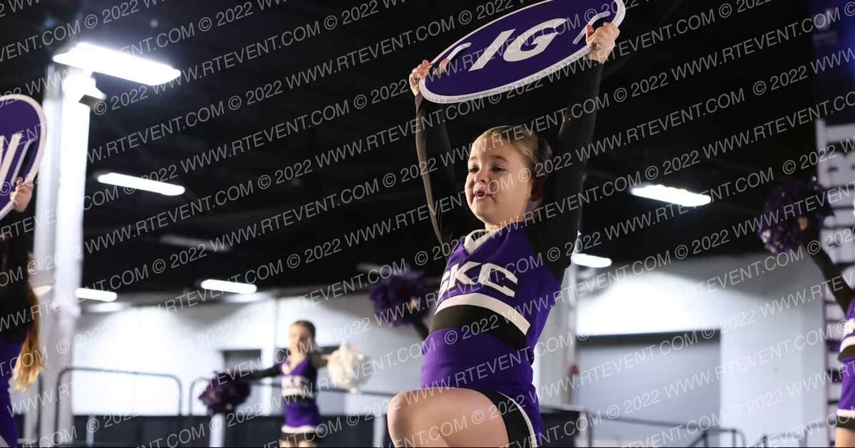 Southampton Knights Traditional Rec - 6Y · Cheersport Oaks Classic