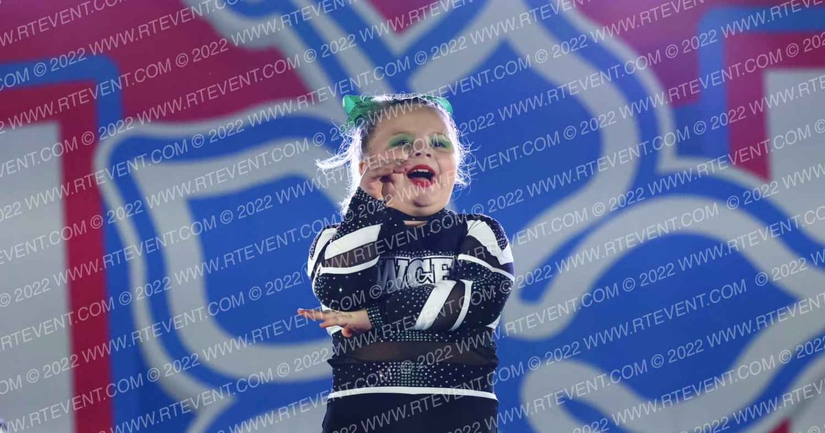 World Cheer Elite Pythons · Aloha Gatlinburg Showdown