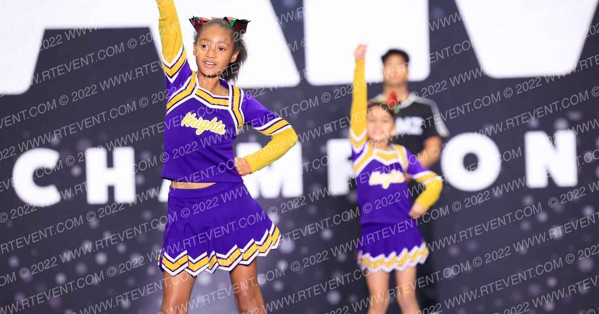 SYFL LYNWOOD JR KNIGHTS CHEER · Holiday Showcase