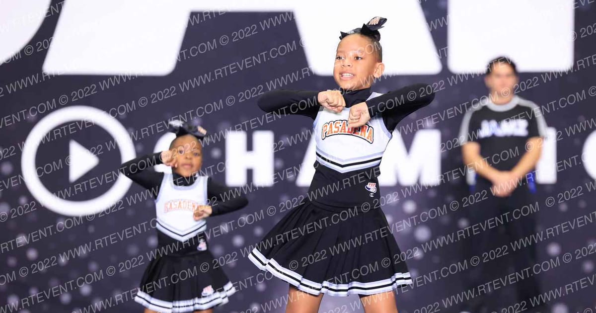 PASADENA WOLVES MITEY MITE · Holiday Showcase