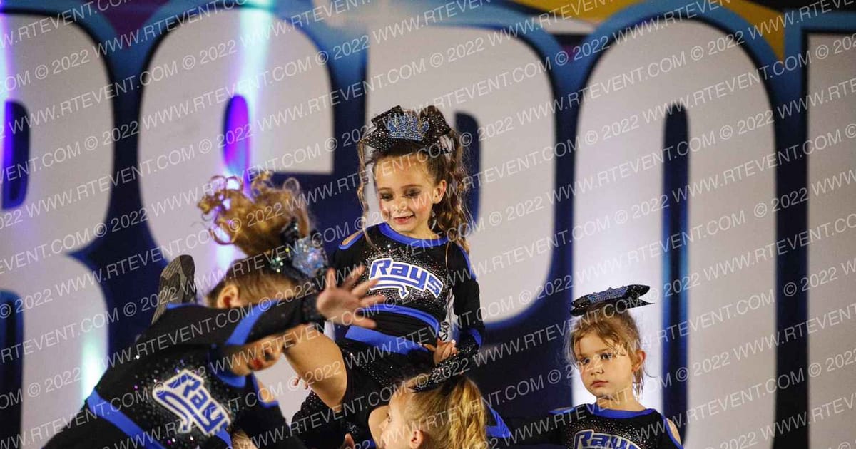 The Stingray All Stars Lil Divas · Cheersport Oaks Classic