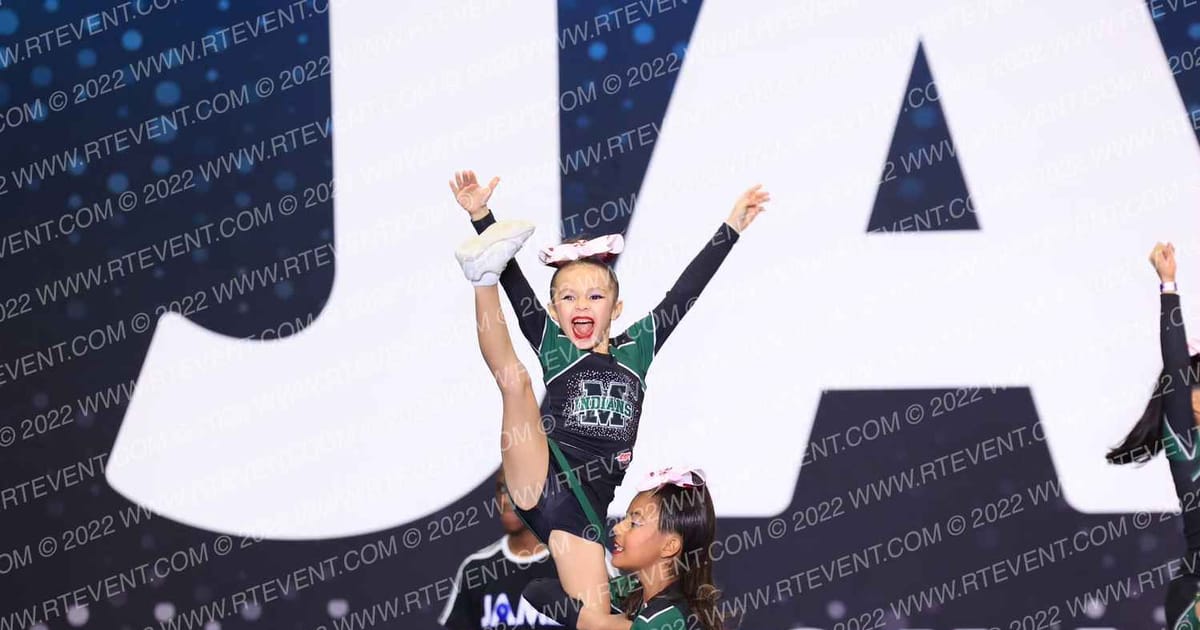 MONTEBELLO INDIANS MIGHTY MITE · Holiday Showcase
