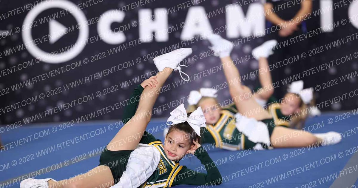 HUNTINGTON BEACH CHARGERS 8U LIMITED LEVEL 1 · Holiday Showcase
