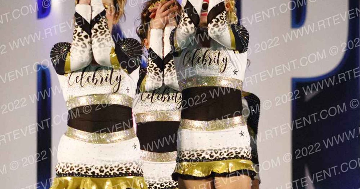 Celebrity Cheer COVERGIRLS · Cheersport Oaks Classic
