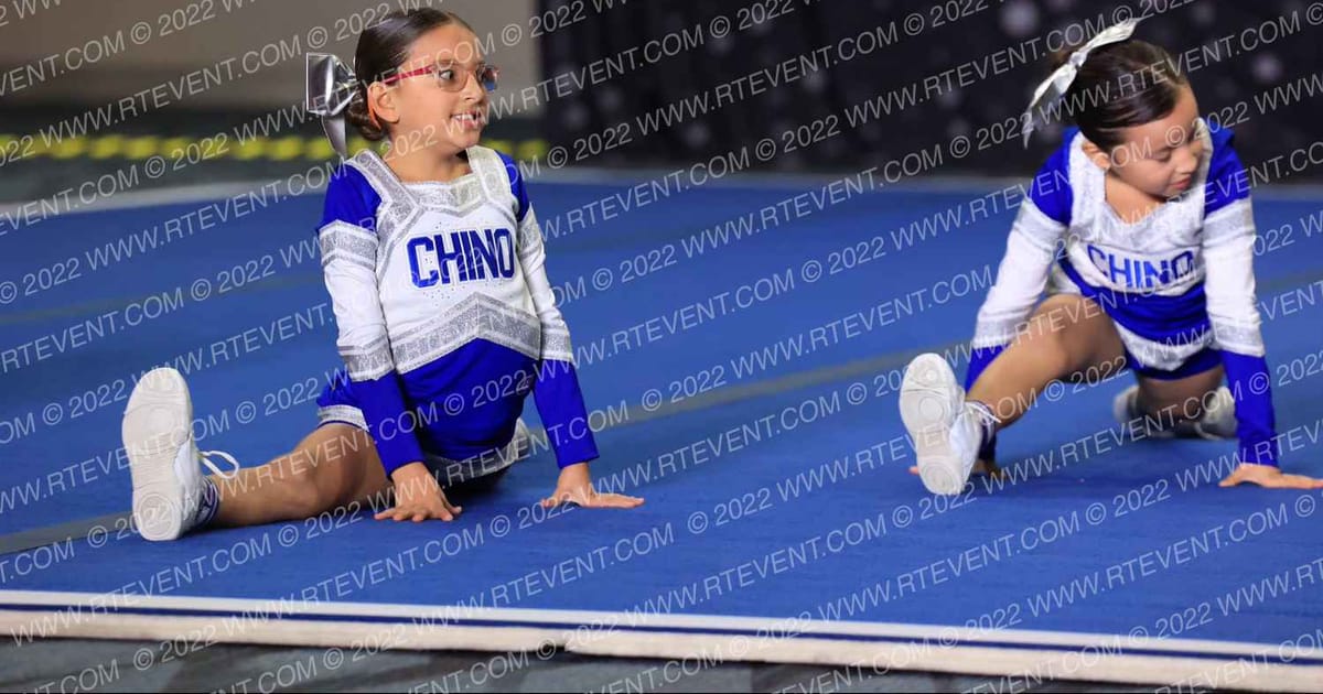 CHINO COLTS MITEY MITE · Holiday Showcase