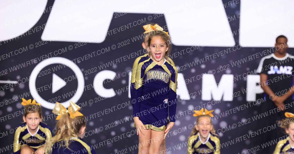 LA COSTA CANYON POP WARNER MITEY MITE · Holiday Showcase