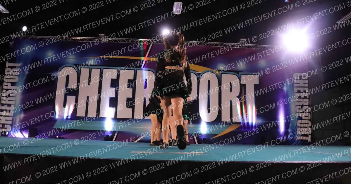 Cheer Tyme Bliss · Cheersport Oaks Classic