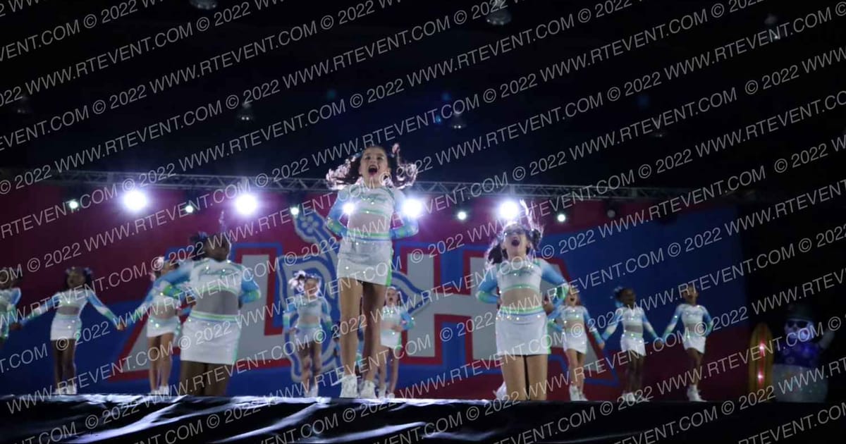 PunchFront Cheer Glitter Bombs · Aloha Gatlinburg Showdown