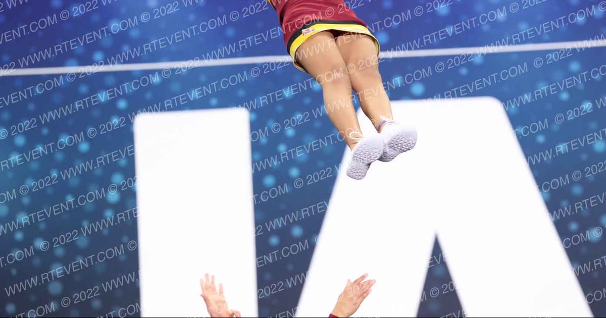 WHITTIER REDSKINS PEE WEES · Holiday Showcase
