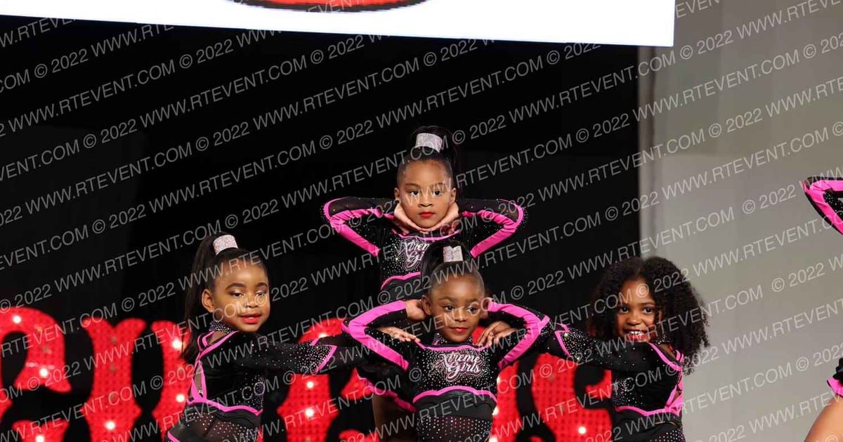 The Xtreme Girls Kisses · ASC Battle Under the Big Top Grand Nationals DIDII