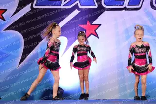 SMYO Cheer Elite Reign