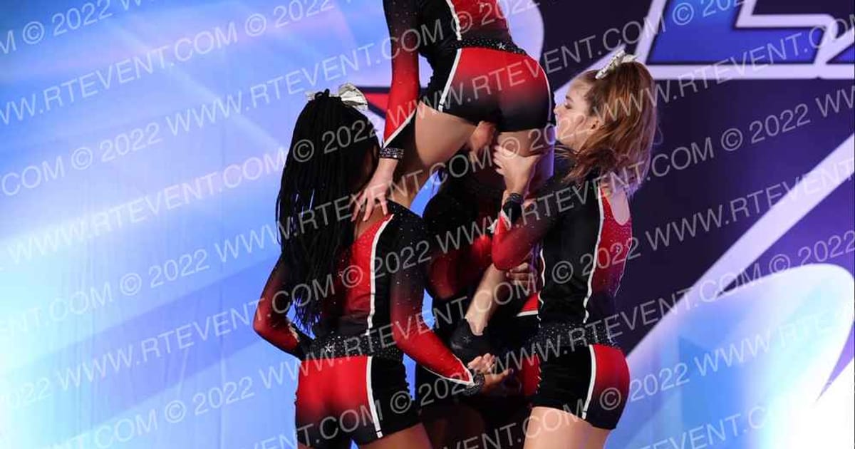 FAME Midlo Covergirls · Richmond Classic