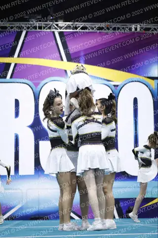 Magic Cheerleading Glitz