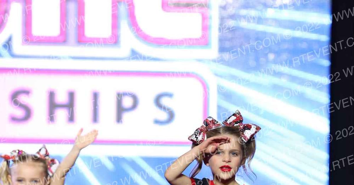 Woodlands Elite - Katy Lil Lieutenants · Encore Grand Nationals