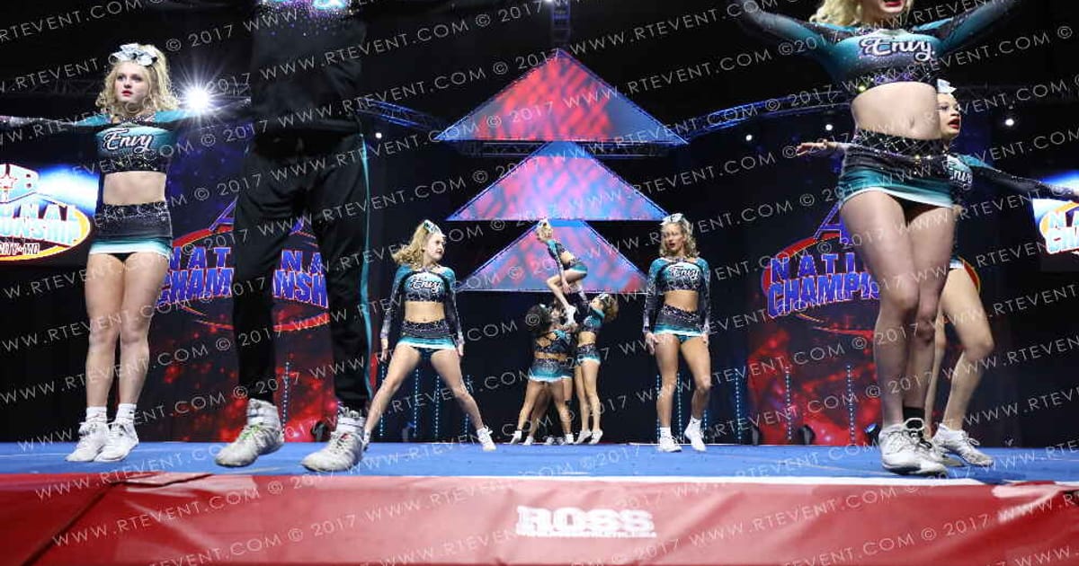 Icon Cheer Envy · Americas Best Kansas City Grand Nationals