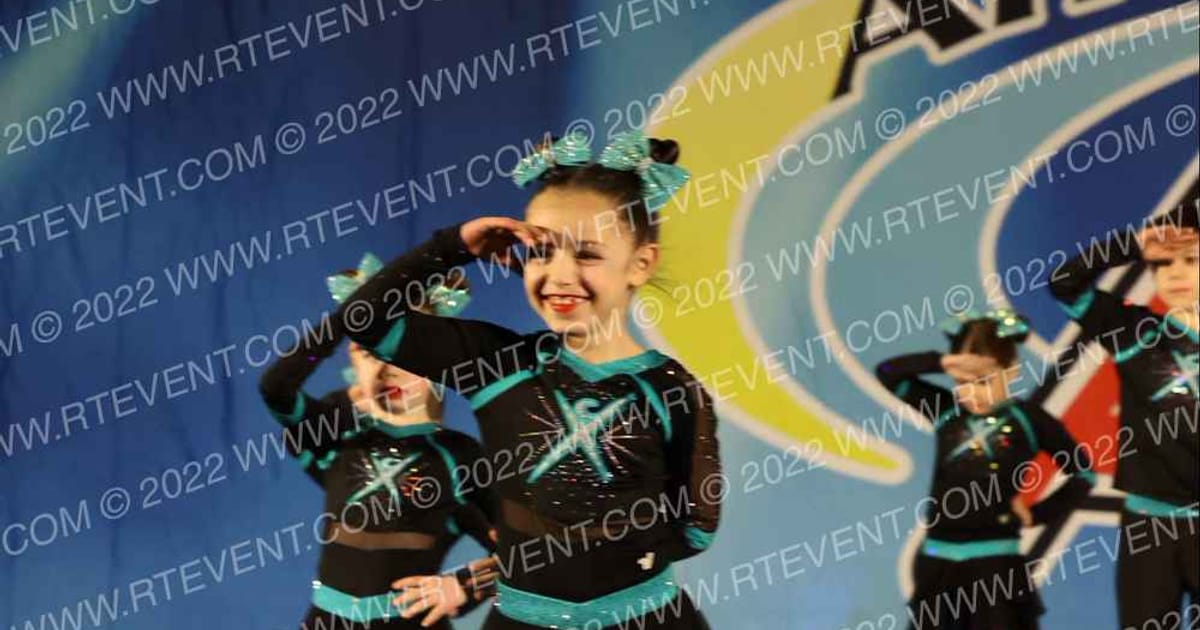 Cheer Extreme Midwest Tiny Troopers · Americas Best Indy Challenge