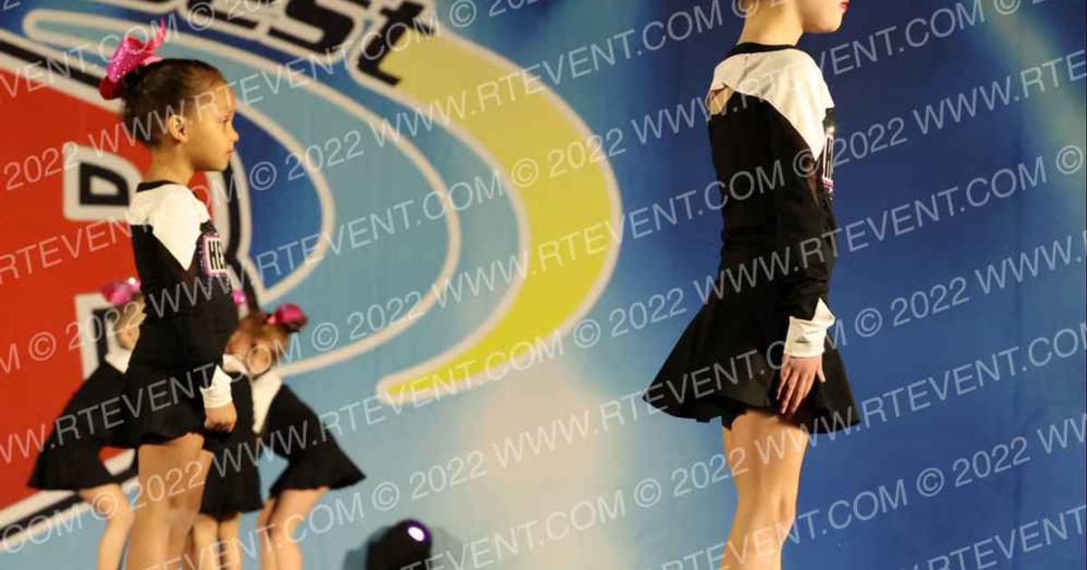 Hession Cheer Academy Pink 'Mingos · Americas Best Indy Challenge