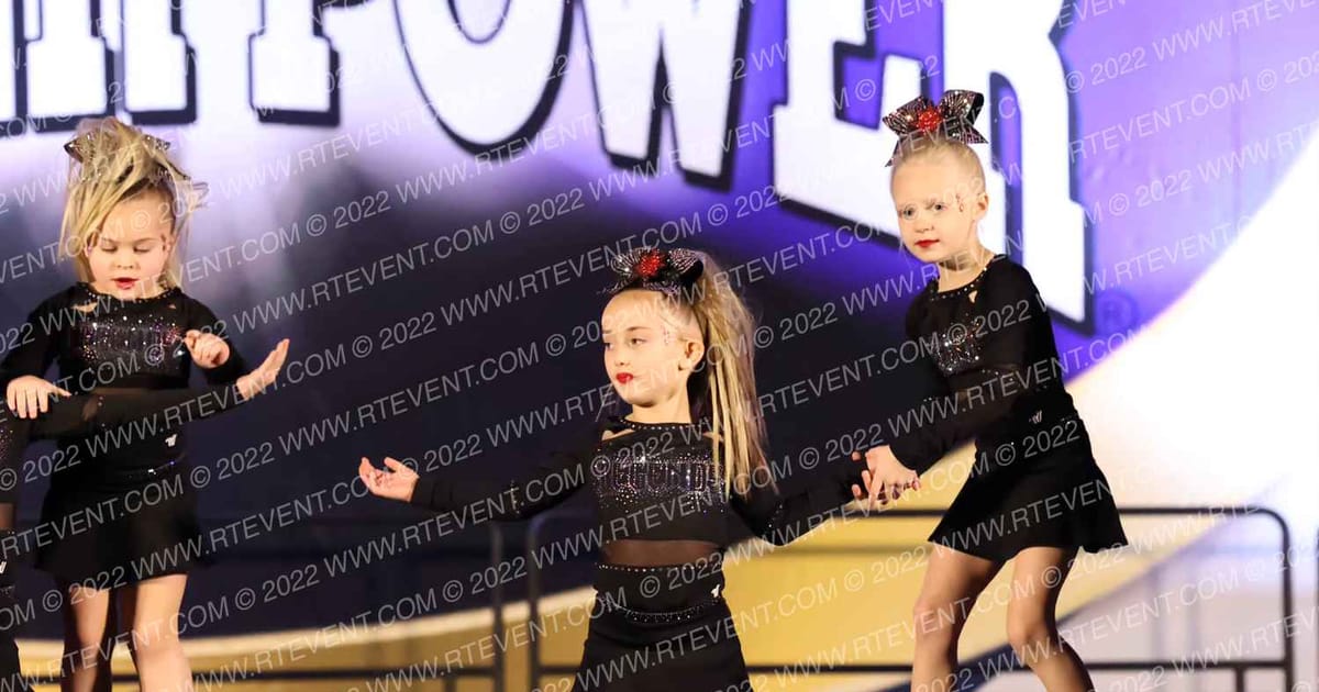 Legends Athletics Scarlet Rays · Cheer Power Holiday Showdown