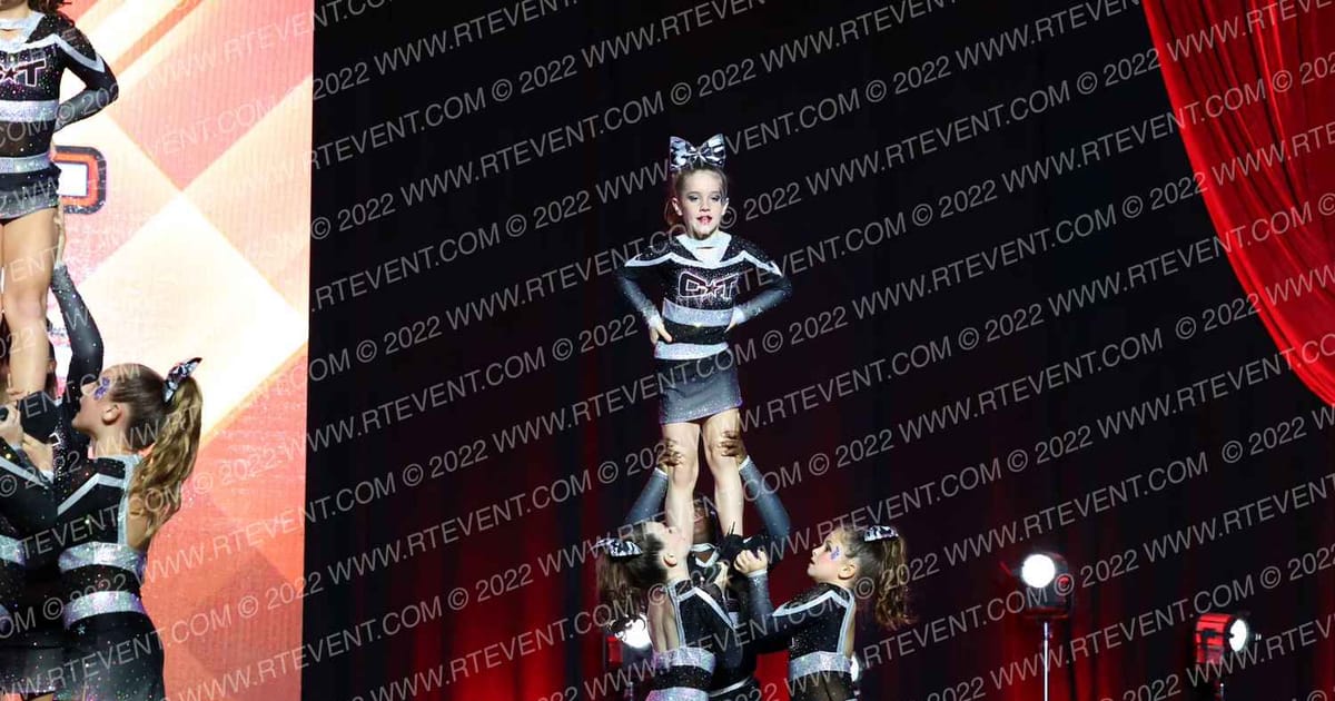 Cheer Town USA Smoke · Encore Grand Nationals