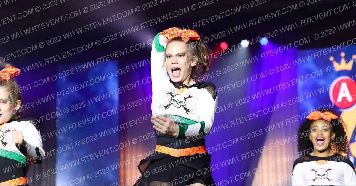 Iowa Elite Cheer of MN SABOTAGE · The American Grand Nationals